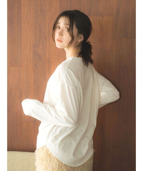 Ungrid（アングリッド）の「ラウンドロングスリーブTee（Tシャツ/カットソー・レディース・オフホワイト・FREE）」の4枚目の写真