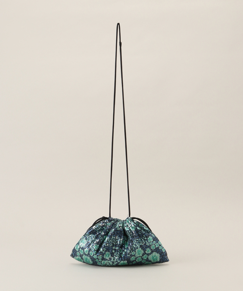 Spick & Span(スピックアンドスパン)の「BAUM UND PFERDGARTEN / バウム ウンド ヘルガーデン bag LILI 23435(ショルダーバッグ・レディース・グリーン・FREE)」の4枚目の写真