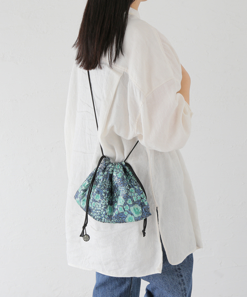 Spick & Span(スピックアンドスパン)の「BAUM UND PFERDGARTEN / バウム ウンド ヘルガーデン bag LILI 23435(ショルダーバッグ・レディース・グリーン・FREE)」の12枚目の写真
