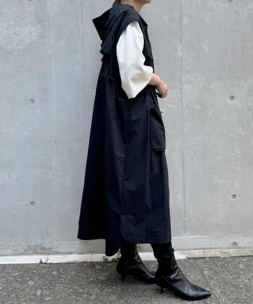 BEARDSLEY(ビアズリー)の「撥水フーディジレ(ベスト・レディース・ブラック・FREE)」の4枚目の写真