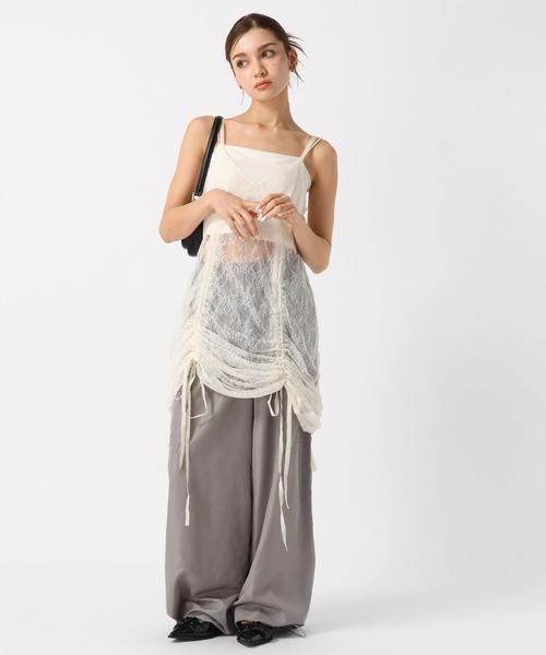 FOREVER 21（フォーエバー トゥエンティーワン）の「【2024FW】2WAYレースキャミワンピース（ワンピース・レディース・ナチュラル/グレー/ブラック・FREE）」の8枚目の写真