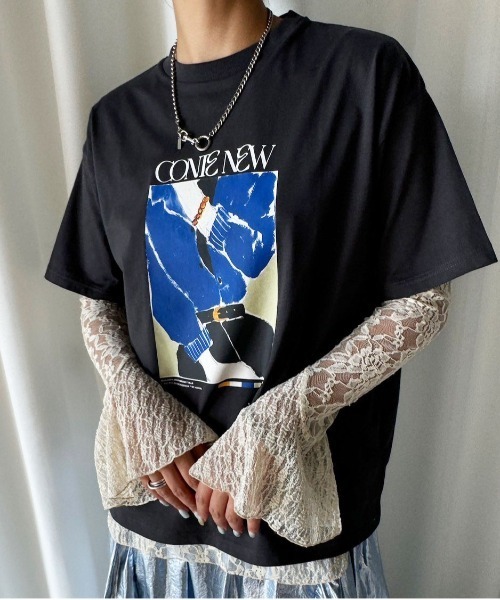 Ameri（アメリ）の「24AW CONCEPT PRINT TEE（Tシャツ
