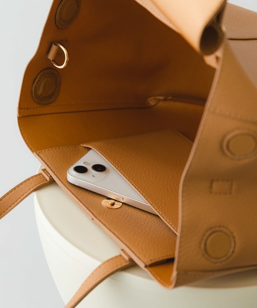 RODE SKO（ロデスコ）の「ラウンドミドルバッグ（ショルダーバッグ・レディース・ベージュ/ブラック・ONE）」の11枚目の写真