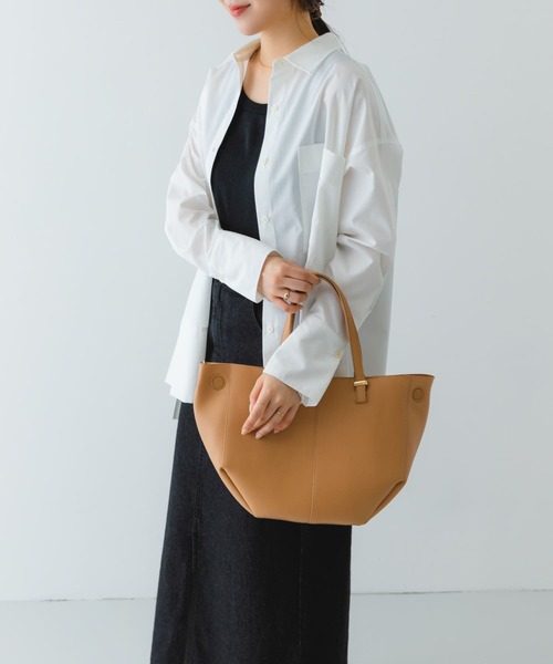 RODE SKO（ロデスコ）の「ラウンドミドルバッグ（ショルダーバッグ・レディース・ベージュ/ブラック・ONE）」の6枚目の写真