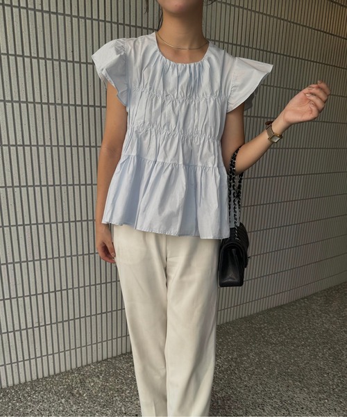 Amiur(エミレ)の「shirring flare tops / シャーリングフレアトップス(Tシャツ/カットソー・レディース・ホワイト/クリーム/ブルー・FREE)」の4枚目の写真