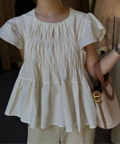 Amiur(エミレ)の「shirring flare tops / シャーリングフレアトップス(Tシャツ/カットソー・レディース・ホワイト/クリーム/ブルー・FREE)」の8枚目の写真
