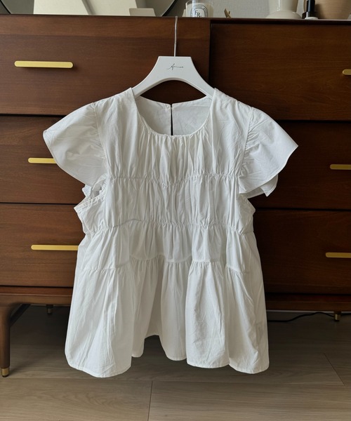 Amiur(エミレ)の「shirring flare tops / シャーリングフレアトップス(Tシャツ/カットソー・レディース・ホワイト/クリーム/ブルー・FREE)」の10枚目の写真