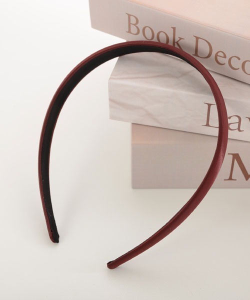 VIBGYOR Women（ヴィブジョー　ウィメン）の「【float】ベーシック サテン カチューシャ【8色展開】（カチューシャ・レディース・ブラック/グレー/ダークグリーン/ベージュ/ホワイト/ブラウン/モスグリーン/ボルドー・FREE）」の8枚目の写真