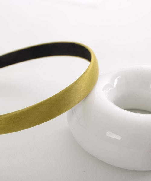 VIBGYOR Women（ヴィブジョー　ウィメン）の「【float】ベーシック サテン カチューシャ【8色展開】（カチューシャ・レディース・ブラック/グレー/ダークグリーン/ベージュ/ホワイト/ブラウン/モスグリーン/ボルドー・FREE）」の22枚目の写真