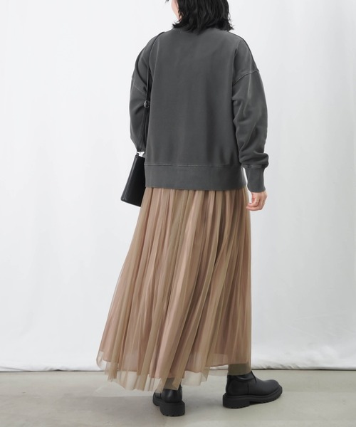 LUCA/LADY LUCK LUCA（ルカ/レディラックルカ）の「LC/LLL ピグメント加工刺繍ロゴスウェット（スウェット・レディース・チャコールグレー/グレイッシュベージュ・FREE）」の6枚目の写真