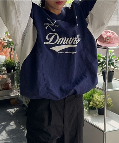 LYEON（リヨン）の「【ユニセックス】Vネックナイロンプルオーバー（Tシャツ/カットソー・レディース・ネイビー/ホワイト/ブラック・FREE）」の20枚目の写真