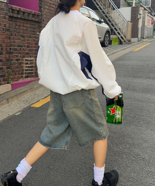 LYEON（リヨン）の「【ユニセックス】Vネックナイロンプルオーバー（Tシャツ/カットソー・レディース・ネイビー/ホワイト/ブラック・FREE）」の8枚目の写真