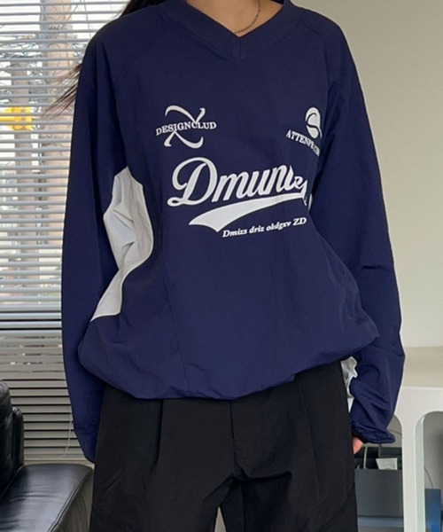 LYEON（リヨン）の「【ユニセックス】Vネックナイロンプルオーバー（Tシャツ/カットソー・レディース・ネイビー/ホワイト/ブラック・FREE）」の19枚目の写真