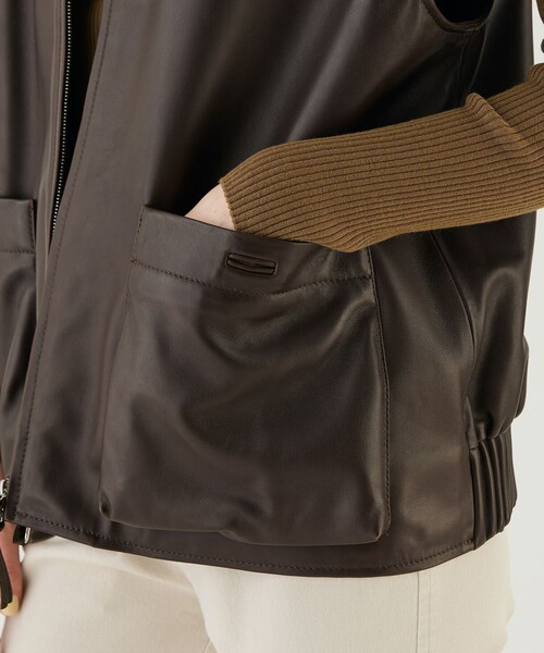 GALERIE VIE（ギャルリー ヴィー）の「ラムレザー スリーブレスブルゾン（ブルゾン・レディース・ダークブラウン・FREE）」の9枚目の写真