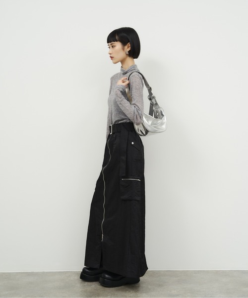 NOGLE（ノグル）の「【NOGLE/ノグル】ジップカーゴスカート（スカート・レディース・ブラック/ダークカーキ/チャコール・L/M）」の4枚目の写真