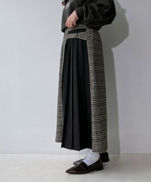 AS KNOW AS plus（アズノゥアズプラス）の「◇サイドベルト付き チェック柄サイドプリーツスカート（スカート・レディース・ベージュ系/ホワイト系/ネイビー系・FREE）」の6枚目の写真