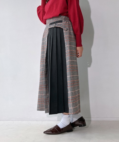 AS KNOW AS plus（アズノゥアズプラス）の「◇サイドベルト付き チェック柄サイドプリーツスカート（スカート・レディース・ベージュ系/ホワイト系/ネイビー系・FREE）」の12枚目の写真