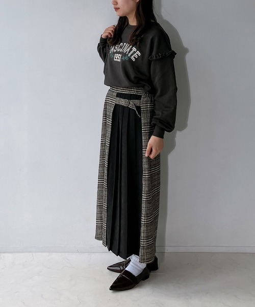 AS KNOW AS plus（アズノゥアズプラス）の「◇サイドベルト付き チェック柄サイドプリーツスカート（スカート・レディース・ベージュ系/ホワイト系/ネイビー系・FREE）」の9枚目の写真