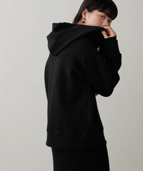 LARUTA（ラルータ）の「【LARUTA】LARUTAロゴ刺繍ダンボールパーカー（パーカー・レディース・オフホワイト/チャコールグレー/ブラック・FREE）」の15枚目の写真