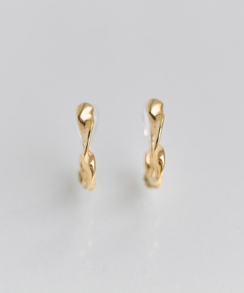 Phoebe（フィービィー）の「【金属アレルギー対応】【痛くないシリーズ】モーションメタルクリスタルループフィットイヤリング（イヤリング・レディース・イエローゴールド/シャンパン・FREE）」の5枚目の写真