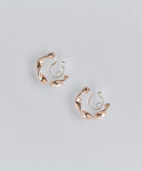 Phoebe（フィービィー）の「【金属アレルギー対応】【痛くないシリーズ】モーションメタルクリスタルループフィットイヤリング（イヤリング・レディース・イエローゴールド/シャンパン・FREE）」の12枚目の写真