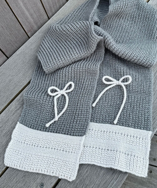 CIAOPANIC（チャオパニック）の「リボン付き配色マフラー（マフラー・レディース・キャメル/グレー/オフホワイト・FREE）」の16枚目の写真