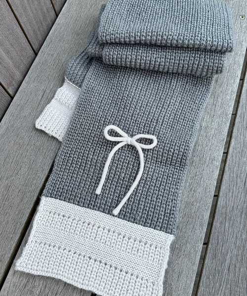 CIAOPANIC（チャオパニック）の「リボン付き配色マフラー（マフラー・レディース・キャメル/グレー/オフホワイト・FREE）」の17枚目の写真