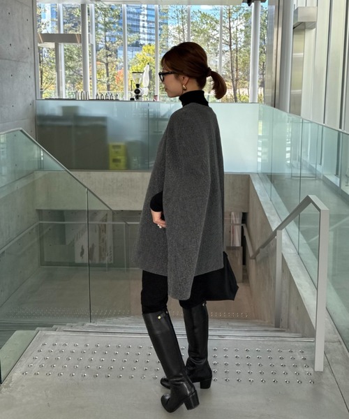 INTER FACTORY（インターファクトリー）の「Ran - ノーカラーケープ