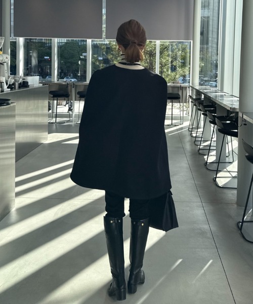 INTER FACTORY（インターファクトリー）の「Ran - ノーカラーケープ