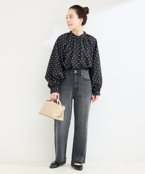 B.C STOCK(ベーセーストック)の「《追加2》ドットスタンドカラーブラウス(シャツ/ブラウス・レディース・ベージュ/ブラック・FREE)」の3枚目の写真