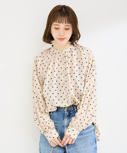 B.C STOCK(ベーセーストック)の「《追加2》ドットスタンドカラーブラウス(シャツ/ブラウス・レディース・ベージュ/ブラック・FREE)」の14枚目の写真