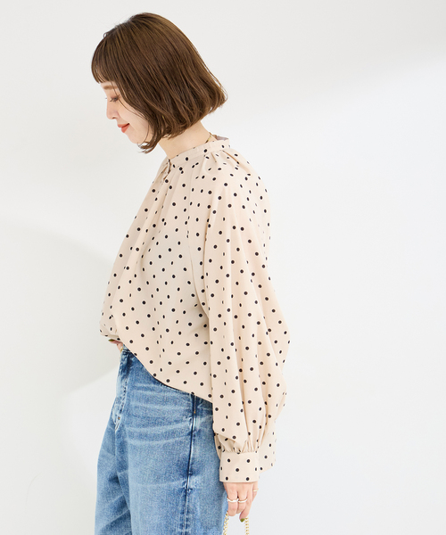 B.C STOCK(ベーセーストック)の「《追加2》ドットスタンドカラーブラウス(シャツ/ブラウス・レディース・ベージュ/ブラック・FREE)」の15枚目の写真