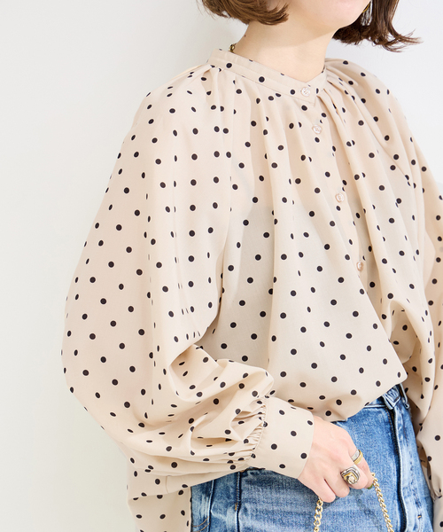 B.C STOCK(ベーセーストック)の「《追加2》ドットスタンドカラーブラウス(シャツ/ブラウス・レディース・ベージュ/ブラック・FREE)」の17枚目の写真
