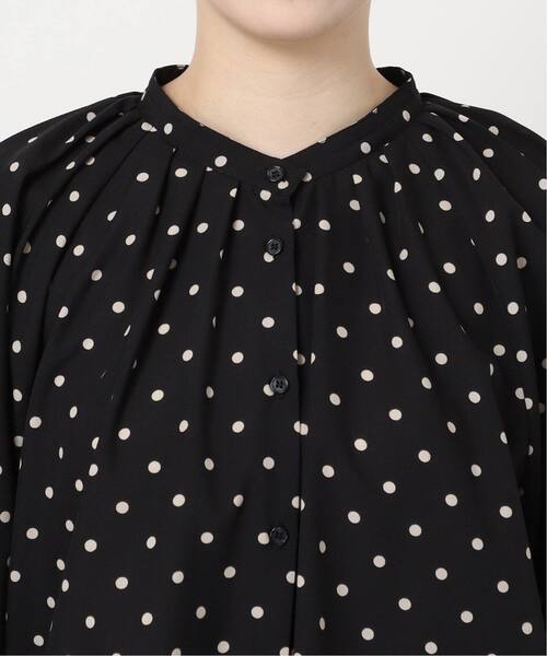B.C STOCK(ベーセーストック)の「《追加2》ドットスタンドカラーブラウス(シャツ/ブラウス・レディース・ベージュ/ブラック・FREE)」の21枚目の写真