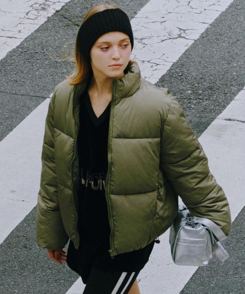 FOREVER 21(フォーエバー トゥエンティーワン)の「中綿ブルゾン(ブルゾン・レディース・ブラウン/ブラック/ベージュ/グリーン・LARGE/MEDIUM)」の4枚目の写真