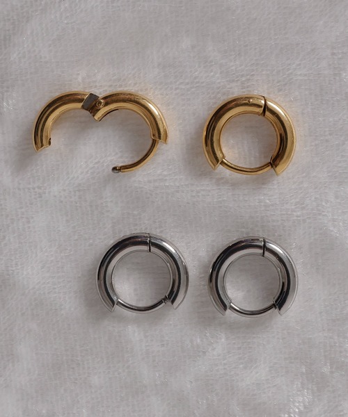 ORLEAN(オルレアン)の「【ORLEAN】ワンタッチフープピアス 12mm 316L(ピアス(両耳用)・レディース・シルバー/ゴールド・フリー)」の3枚目の写真
