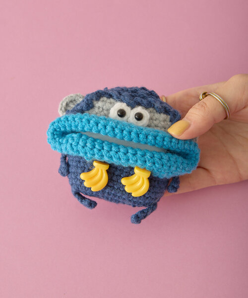 毛糸のもじゃ AirPodsケース（ヘッドフォン/イヤホン）｜BIRTHDAY BAR