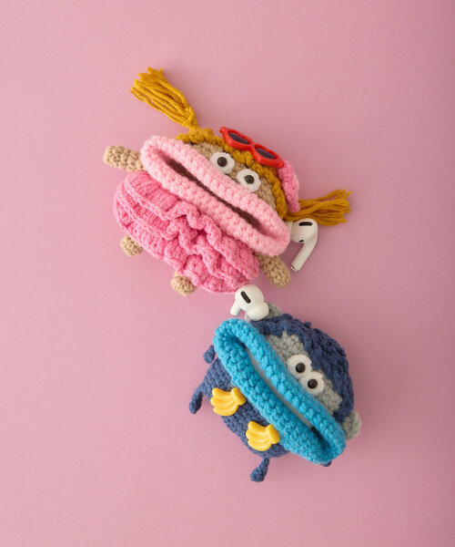 BIRTHDAY BAR(バースデイバー)の「毛糸のもじゃ AirPodsケース(ヘッドフォン/イヤホン・レディース・ピンク/ネイビー・0)」の10枚目の写真