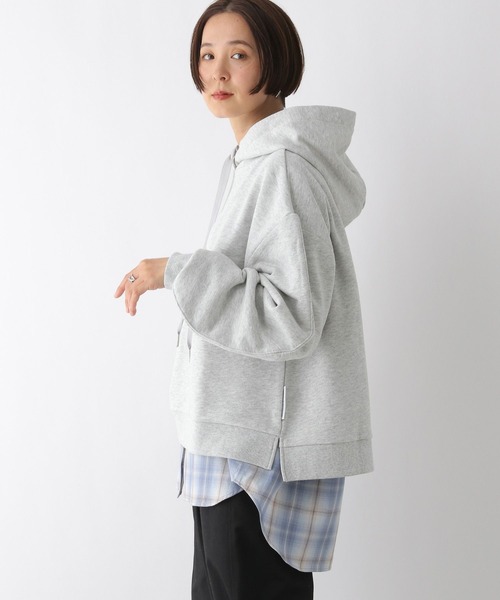 LEPSIM（レプシィム）の「ボリュームスリーブフーディー　242719（パーカー・レディース・グレー/ネイビー/レッド・FREE）」の6枚目の写真