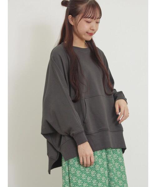 Samansa Mos2（サマンサ モスモス）の「ドルマンスリーブゆるスウェット（Tシャツ/カットソー・レディース・チャコールグレー/キナリ/ブルー/ブラウン・F）」の11枚目の写真