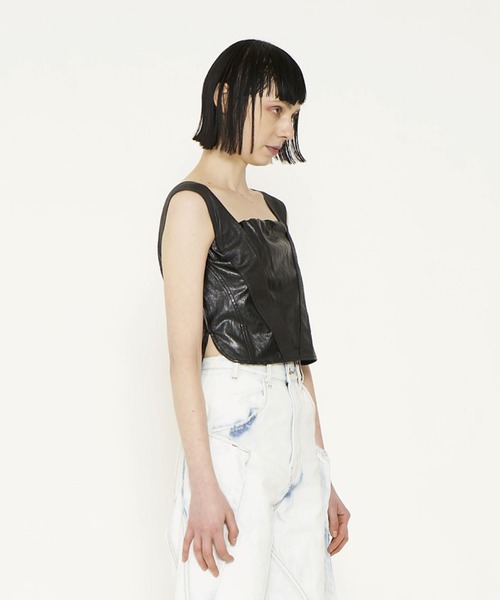VIAVANDA（ヴィアヴァンダ）の「VIA FAKE LEATHER TANK（タンクトップ・レディース・ブラック/ベージュ/ブラウン・FREE）」の13枚目の写真