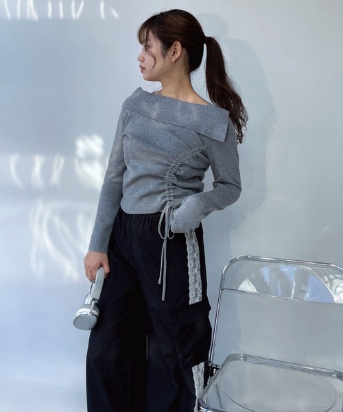 AS KNOW AS plus（アズノゥアズプラス）の「●オフショル風シャーリングデザインプルオーバー（Tシャツ/カットソー・レディース・オフホワイト/ブラック/杢グレー/シルバー・FREE）」の15枚目の写真