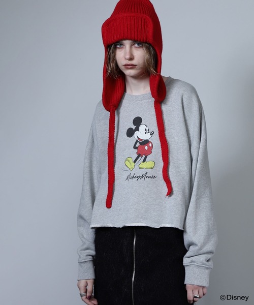 Disney(ディズニー)の「standing/MICKEY MOUSE/sweat(Tシャツ/カットソー・レディース・ホワイト/グレー・ONE SIZE)」の2枚目の写真