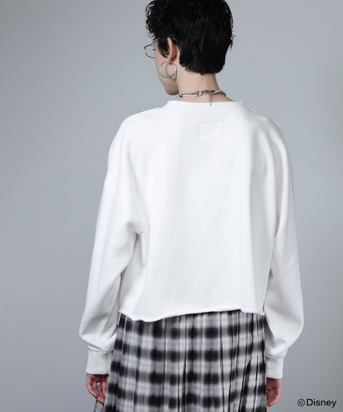 Disney(ディズニー)の「standing/MICKEY MOUSE/sweat(Tシャツ/カットソー・レディース・ホワイト/グレー・ONE SIZE)」の8枚目の写真