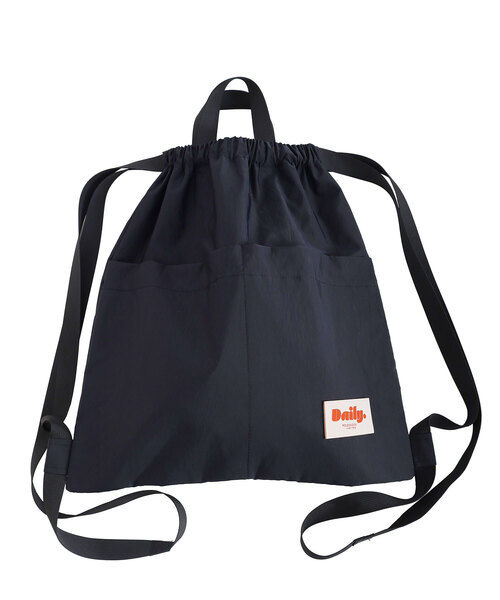 POU DOU DOU（プードゥドゥ）の「＜Daily＞ナイロンビッグポケットナップサック（バックパック/リュック・レディース・ブラック/ブルー/シルバー・フリー）」の17枚目の写真
