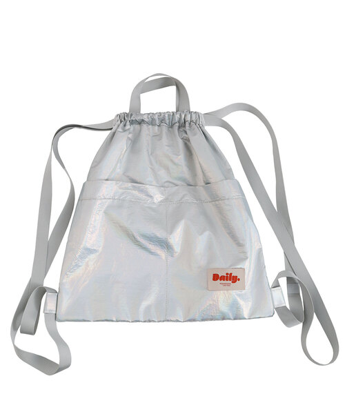 POU DOU DOU（プードゥドゥ）の「＜Daily＞ナイロンビッグポケットナップサック（バックパック/リュック・レディース・ブラック/ブルー/シルバー・フリー）」の19枚目の写真