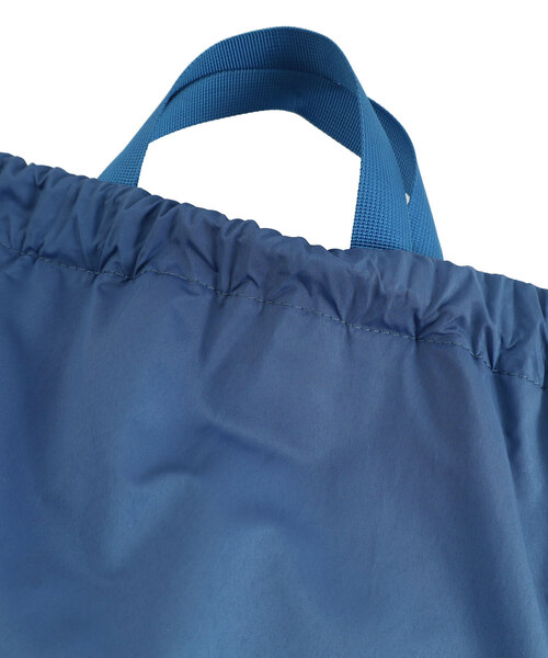 POU DOU DOU（プードゥドゥ）の「＜Daily＞ナイロンビッグポケットナップサック（バックパック/リュック・レディース・ブラック/ブルー/シルバー・フリー）」の21枚目の写真