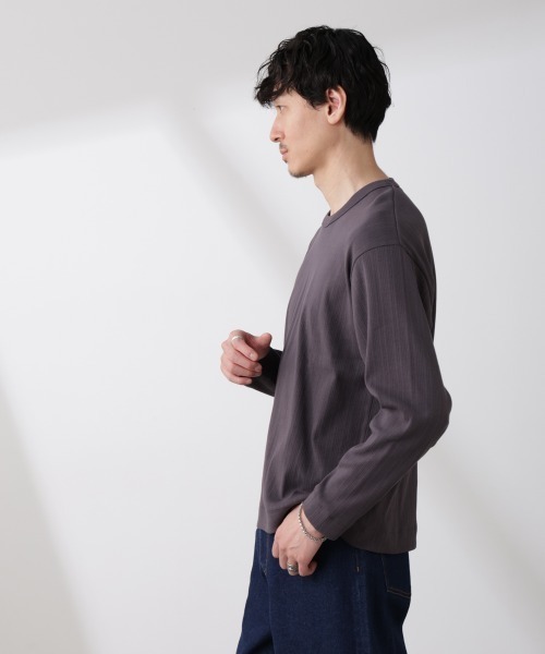 NANO universe(ナノユニバース)の「ランダムフライスロングスリーブTシャツ 長袖(Tシャツ/カットソー・メンズ・ベージュ系その他/チャコール・M/L)」の4枚目の写真