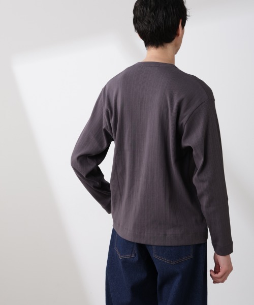 NANO universe(ナノユニバース)の「ランダムフライスロングスリーブTシャツ 長袖(Tシャツ/カットソー・メンズ・ベージュ系その他/チャコール・M/L)」の5枚目の写真