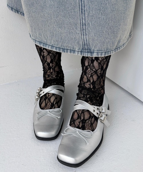 Heather(ヘザー)の「レースハイSOX 327688(ソックス/靴下・レディース・アイボリー/ブラック・ONE SIZE)」の1枚目の写真